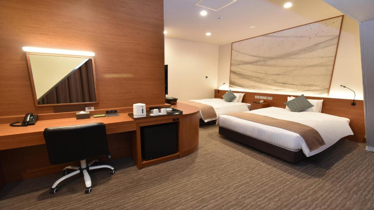 Odysis Suites Osaka Airport Hotel Izumisano Exterior foto